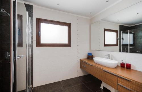 Villa Saronida - Photo 21