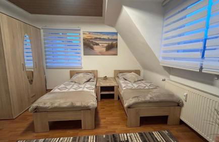 Mia Ein Zimmer für 2 Personen in eine WG - Foto 1