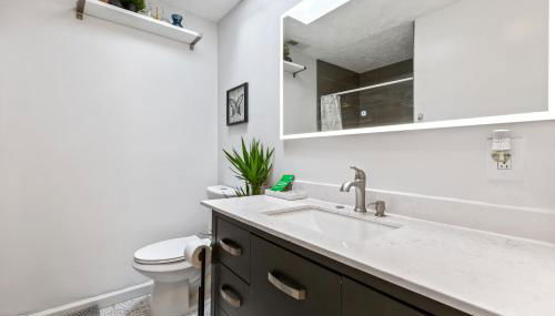 Pristine Townhouse With Rooftop Deck Near Canton! - Foto 5