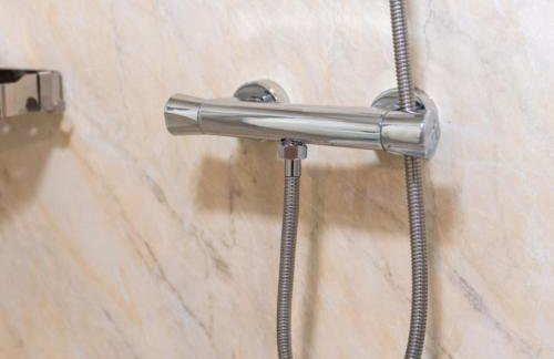 Stylish 2 Bedroom Apartment - Netflix - Off Street Parking 1DS - Foto 35