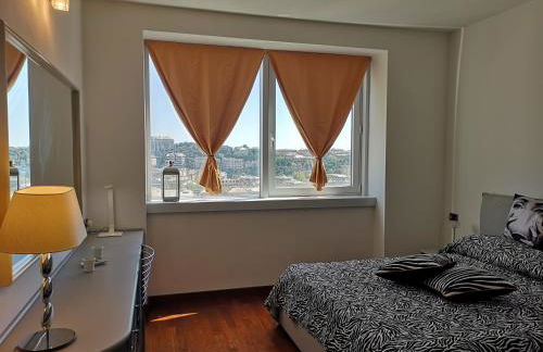 Suite Lambruschini central with top city view - Free covered parking - Foto 3