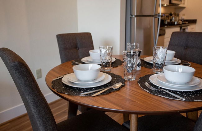 Walk Score 91 Balcony Near King ST Fast Wifi - Foto 13