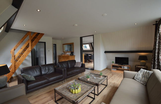 Unique Holiday Home in Stramproy near Forest - Photo 1