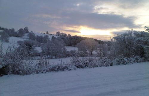 Seven Stars- hot tub & garden with fabulous views. - Photo 20