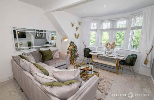 Park Views by Grandeur Property - Photo 1