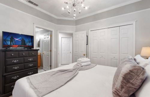 Casa Sevilla - 4 BD - Sleeps 8 - Pool Spa - Disney - Photo 8