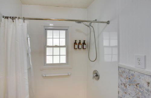 Home 9 Mi to Dtwn Springfield with Porch and Yard! - Foto 14