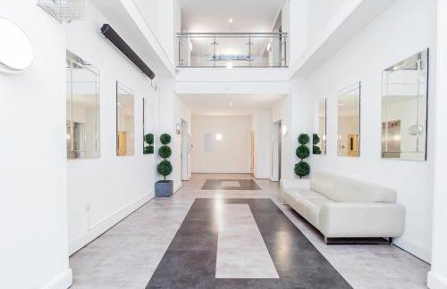 Contractors 4 Beds 2 BathroomsTown Centre Parking - Foto 26