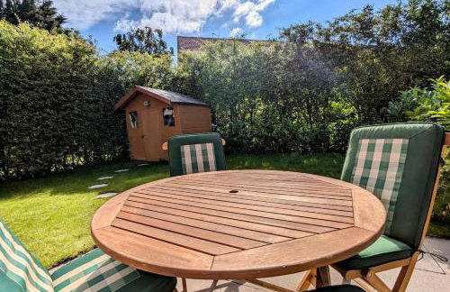 Relaxing Birdsong 4 Bedroom House - Photo 10