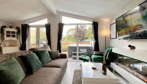 Lodge by the Lake - Lake District - Hot Tub - Foto 4