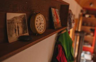 Benno der Wagen - kreativ gestaltetes Tiny House AM WALDRAND Nahezu Alleinlage Rennsteig Grünes Band NATUR PUR Hund willkommen - Foto 17