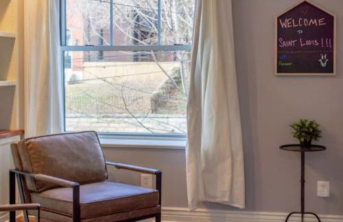 Classic Soulard 4BR Private Yard ABODEbucks - Foto 16