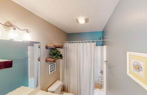 Family Lake Escape Sleeps 12 Shared Pool Dock - Foto 25