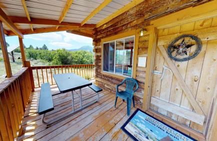 Canyon View Family Cabin, Deck, TV Room, Games, BBQ, Campfire - Foto 24