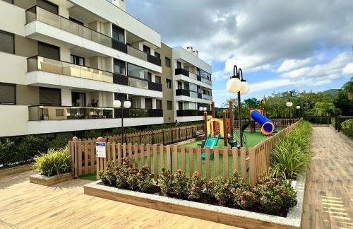 AP em Condomínio Clube - 120 metros do mar - Foto 35