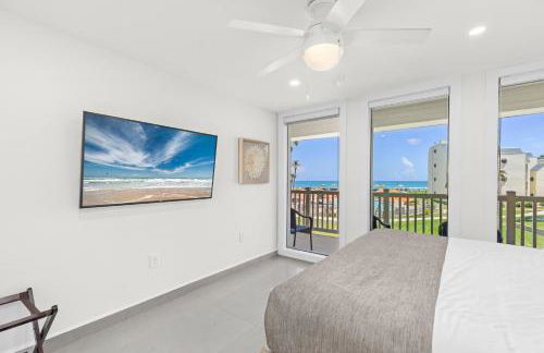 New Stunning Ocean-View Beachfront Resort, Heated Pool! - Foto 29