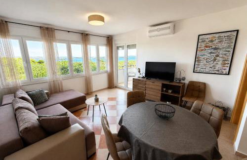 Apartman with sea view KAVALA- Pašman, Kraj - Foto 1
