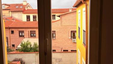 Soñar en la Plaza Cervantes 2 - Foto 5