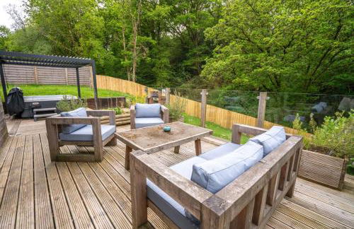 Rosemary Lodge 2BR with Hot Tub near Black Mountain - Foto 19