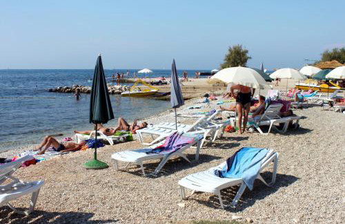 Holiday house with a swimming pool Radmani, Porec - 16440 - Photo 6