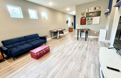 The Billiard close to downtown with fenced yard - Foto 12