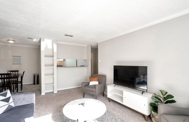 Lovely Midland Getaway With Fitness Center - Foto 18