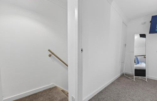 The Hide - Suburban Terraced Home - Foto 25