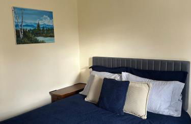 New Leeds listing Near Graces diner and Hudson! - Foto 17