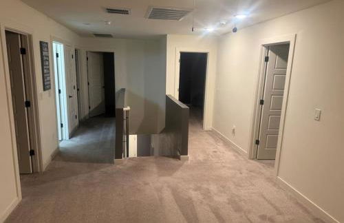 Luxury 5BR Maricopa Home with Private Heated Pool and Year Round Hot Tub - Photo 34