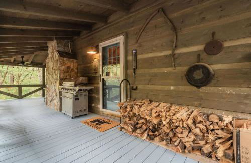 Modern Cabin with Luxury Gym, Firepit + Game Room! - Foto 33