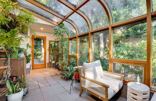 Luxe Redmond Family Home Sauna, Solarium and Creek - Foto 29