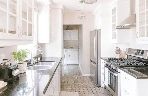 Oasis East Sac Charming Home with Saltwater Pool and Casita - Foto 12