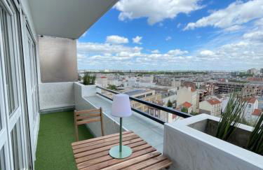 PARIS PANTIN Magnifique Appartement 4 pièces de 108m2 avec 2 PARKING intérieur - très cosy pour 1 à 12 personnes - Entièrement refait à neuf ENTIRE APARTMENT LUXURIOUS AND WARM - PANTIN PARIS 19 ème FREE WIFI GRATUIT - Foto 17