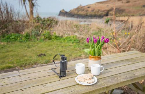 Beach Cottage - Photo 39