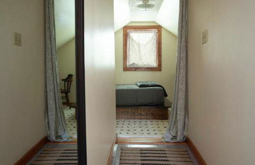 Cozy Tiny Haus Apt - Foto 31