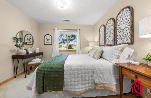 The Rose Garden Estate with Swim Spa - an Irvie Home - Foto 6