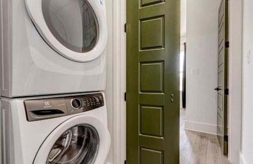 NOLA Modern Home Views of Superdome Jazz Fest - Foto 26