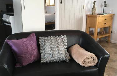 Binnian Gateway - Photo 9