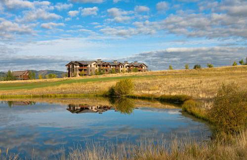 Palisades Lodge Suite 207 - Photo 12