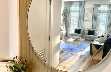 Golden Glow Style - Comfort & Central - Buckhead with Free Parking - Foto 27