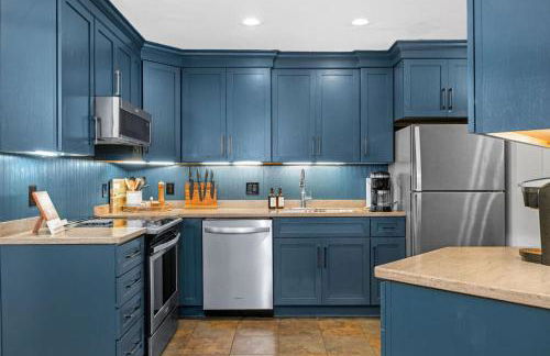 Fully updated condo ski in ski out hot tub pool - Foto 10