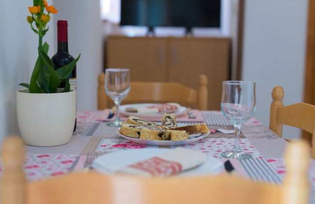 Chic and Charming Krk Downtown Apartments - Photo 25