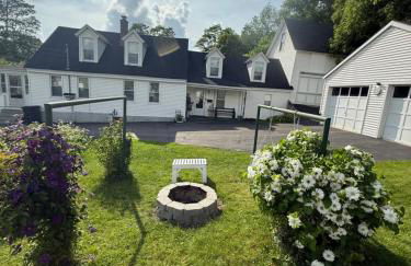 Cute 6-Bedroom Getaway in the heart of Littleton - Foto 29