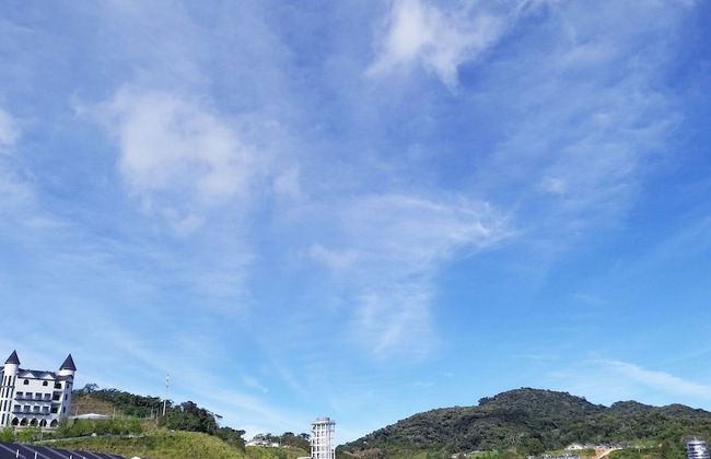 Misty Wonderland Next to Night Market - Foto 18