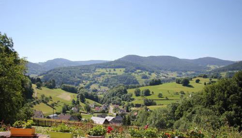 Maison avec salle de jeux et parking privé à Orbey - FR-1-744-25 - Foto 2