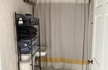 Burrel Avenue Apartments - Foto 18