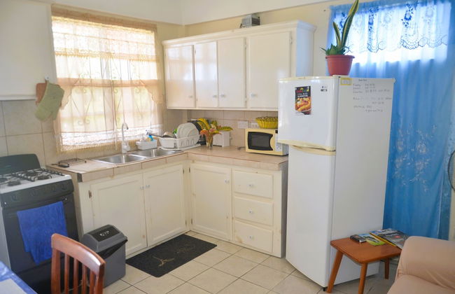 Louislyn Apartments - Photo 21