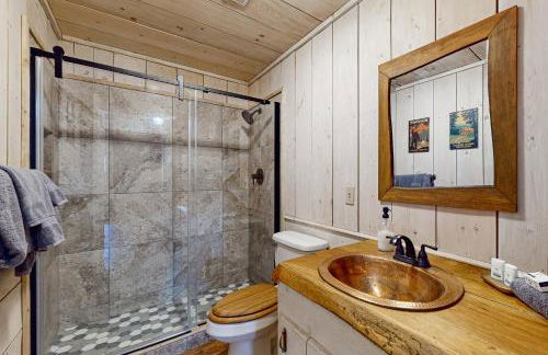 Treehouse Retreat - Foto 22