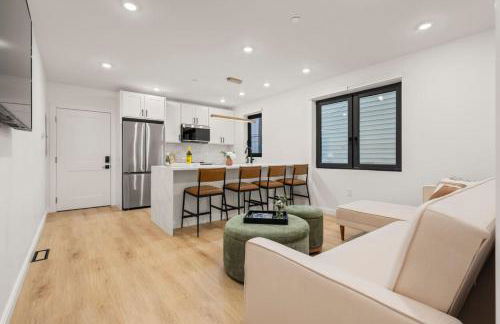 Modern Coastal City Stay Waterfront and Airport - Foto 11