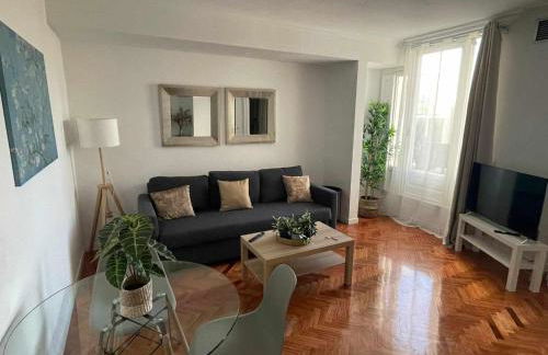 Apartamento con terraza y vistas Alcalá-Retiro - Photo 1